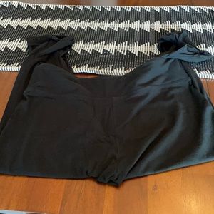 Victoria’s Secret Capri sport leggings